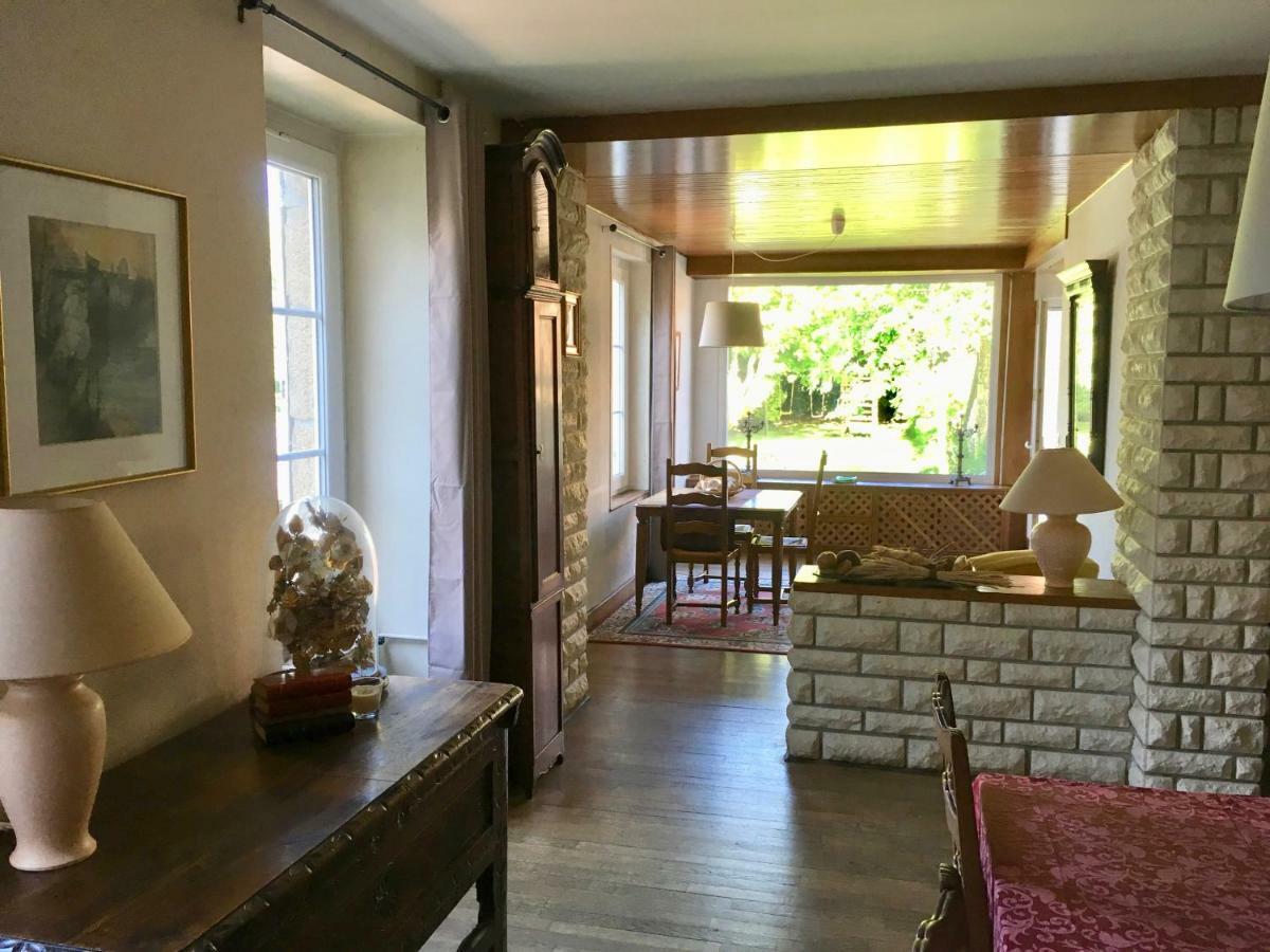 La grande maison de Carrouges Extérieur photo